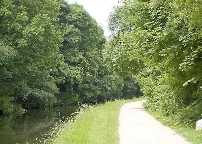 Apartamento *f1*5gh* Setup For Your Relaxed & Amazing + Free Parking + Free Fast Wifi * Leeds (West Yorkshire)